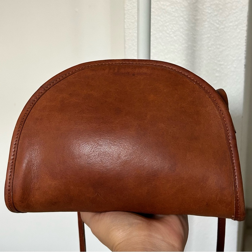 COACH Vintage Kimball Tan Leather Crossbody Bag Round - Picture 5 of 15